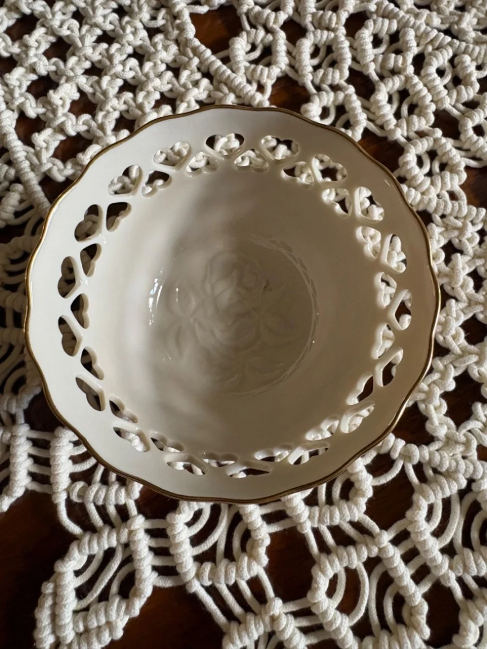Lenox Heart Candy Dish Gold Trim 5 ½ inches round